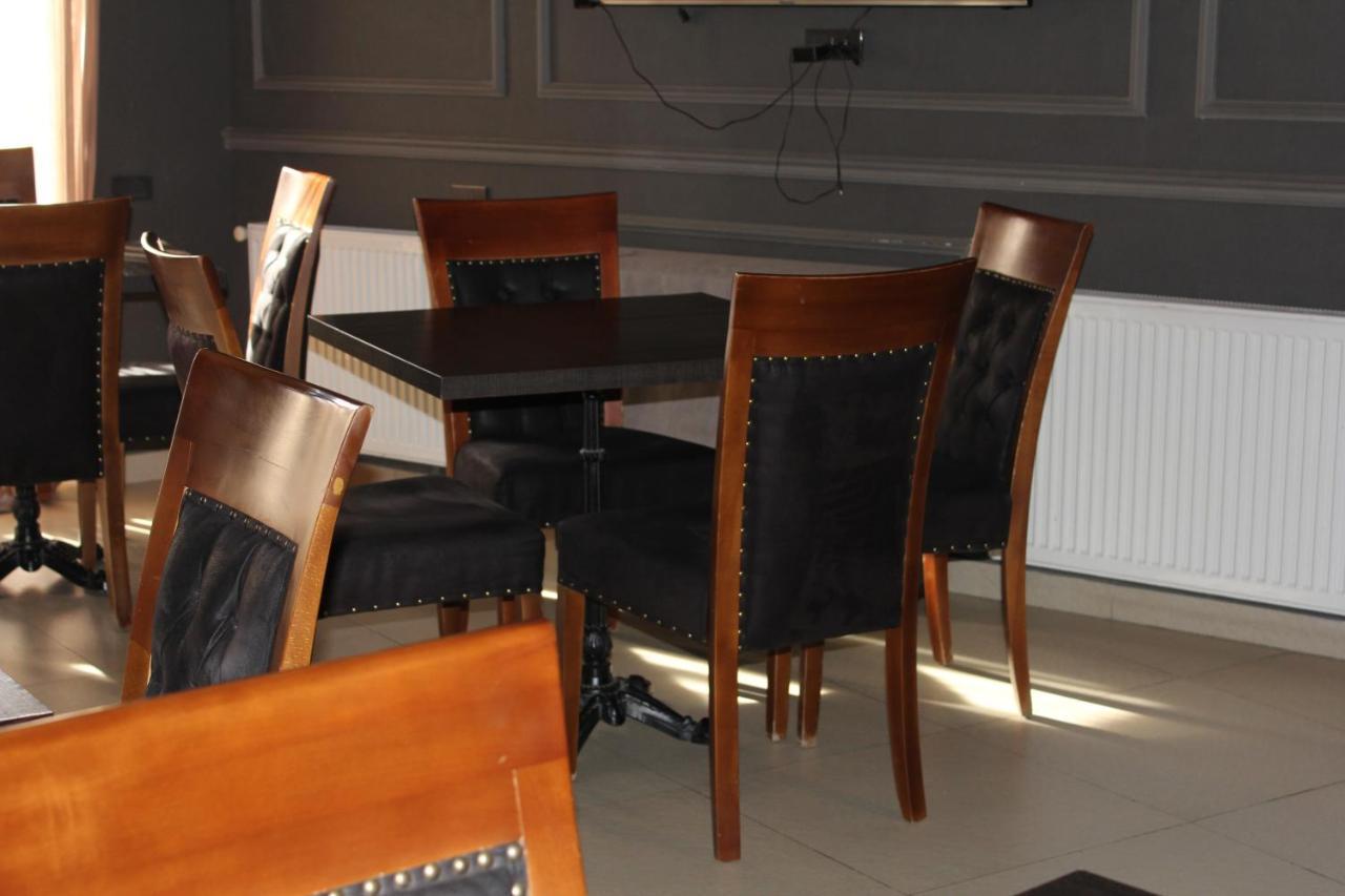 Hotel Plaza Tiflis Dış mekan fotoğraf