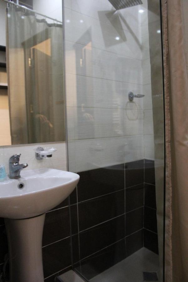 Hotel Plaza Tiflis Dış mekan fotoğraf