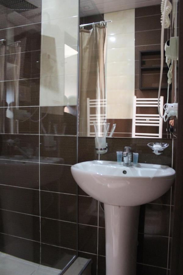 Hotel Plaza Tiflis Dış mekan fotoğraf