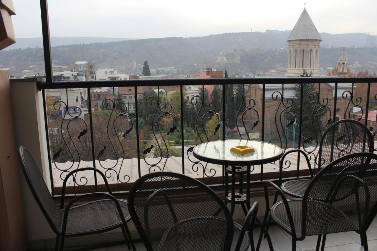 Hotel Plaza Tiflis Dış mekan fotoğraf