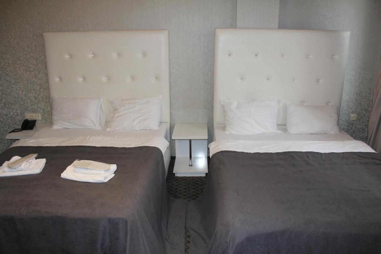 Hotel Plaza Tiflis Dış mekan fotoğraf